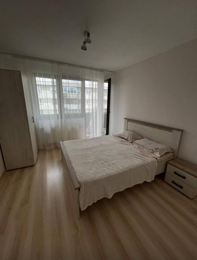 Apartament Centru Ramnicu Valcea Exterior foto